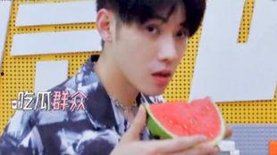 娱乐圈吃瓜任豪是谁,娱乐圈吃瓜达人,揭秘明星幕后故事